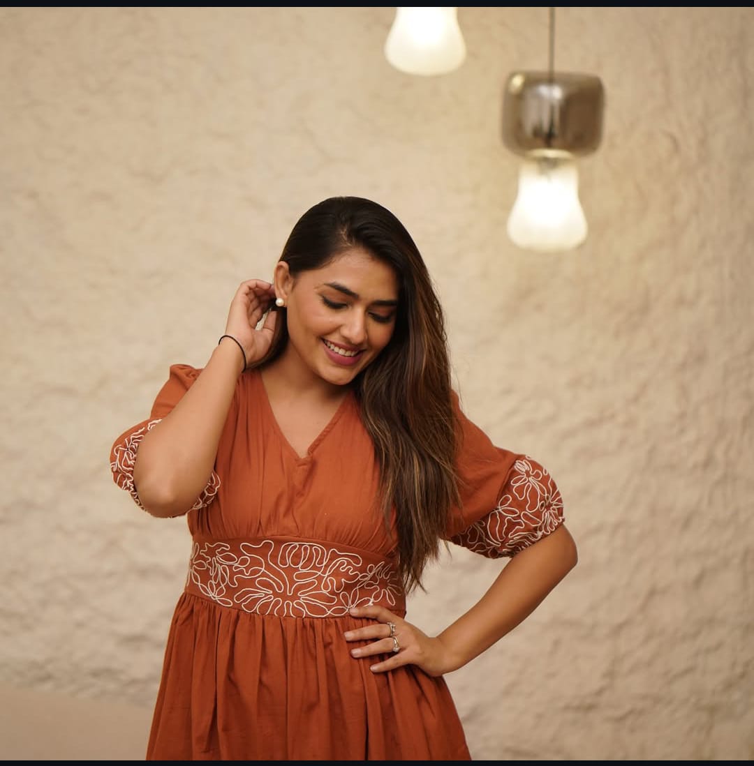 Stylish Cotton Gown with Modern Puff Sleeves