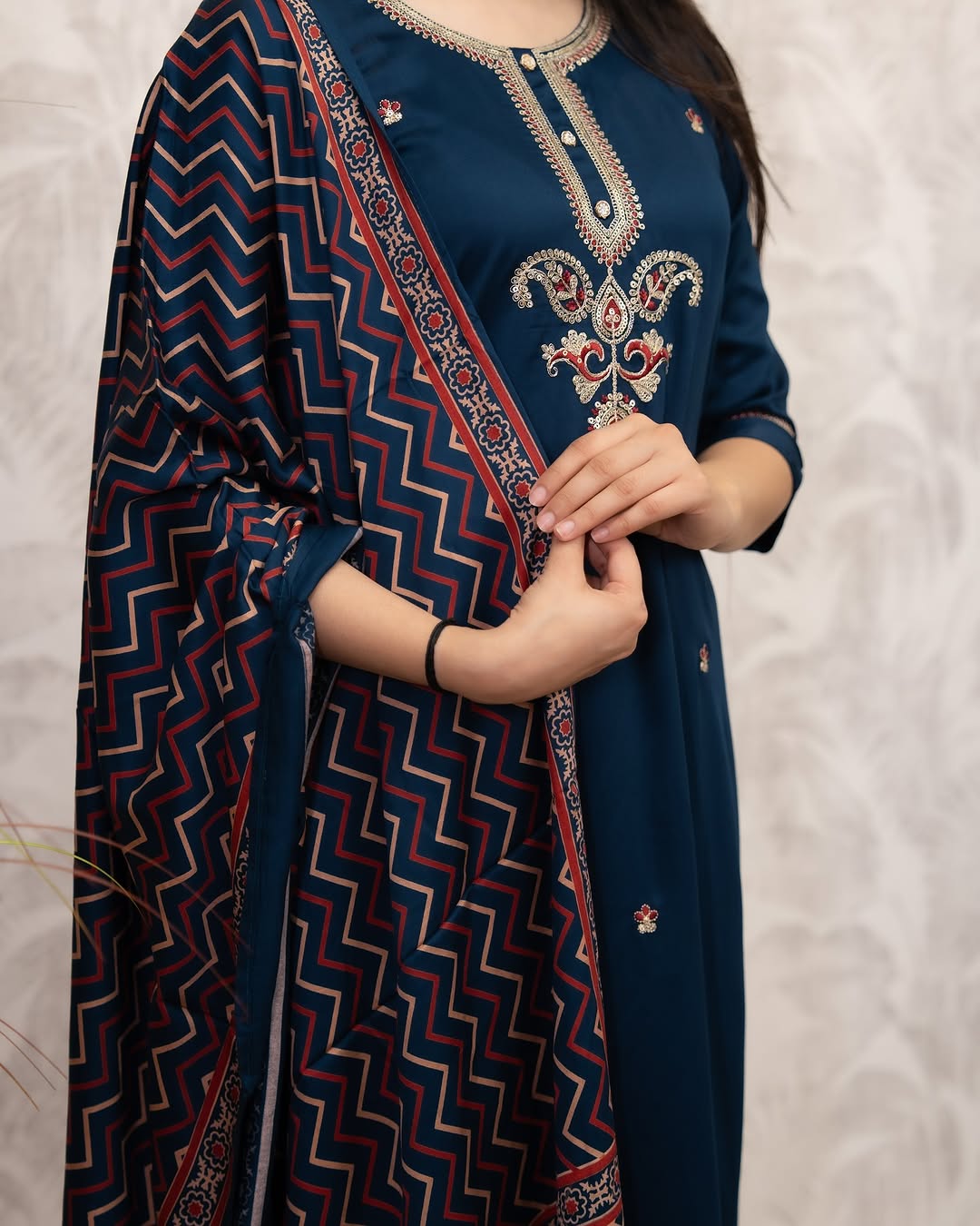 Elegant Chanderi Silk Kurti Set with Embroidered Muslin Dupatta