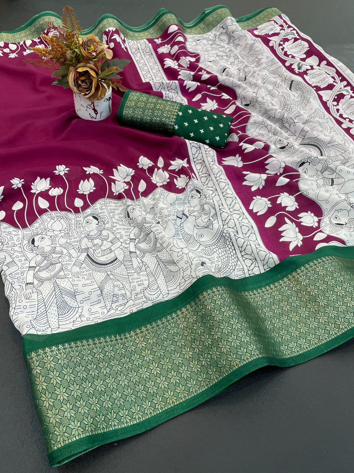 Elegant Dola Silk Freehand Print Saree with Designer Pallu