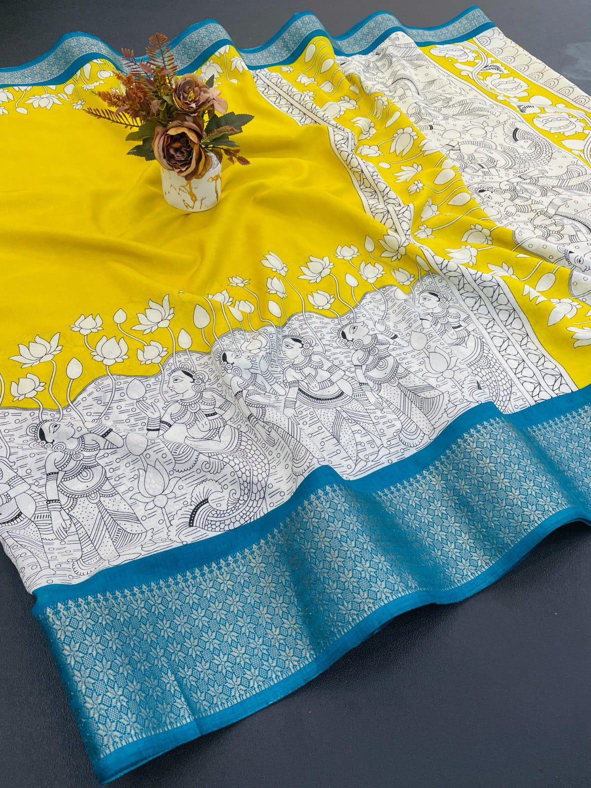 Elegant Dola Silk Freehand Print Saree with Designer Pallu