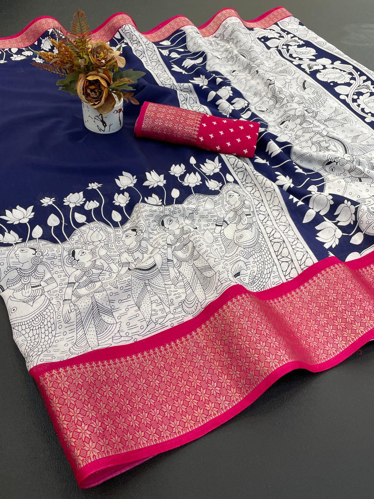 Elegant Dola Silk Freehand Print Saree with Designer Pallu