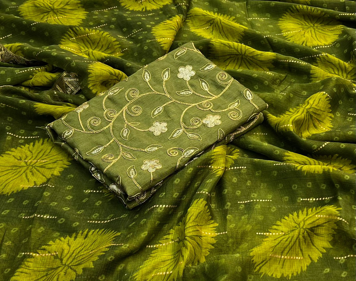 Gerua by Stavan – Pure Chiffon with Embroidery Border & Blouse