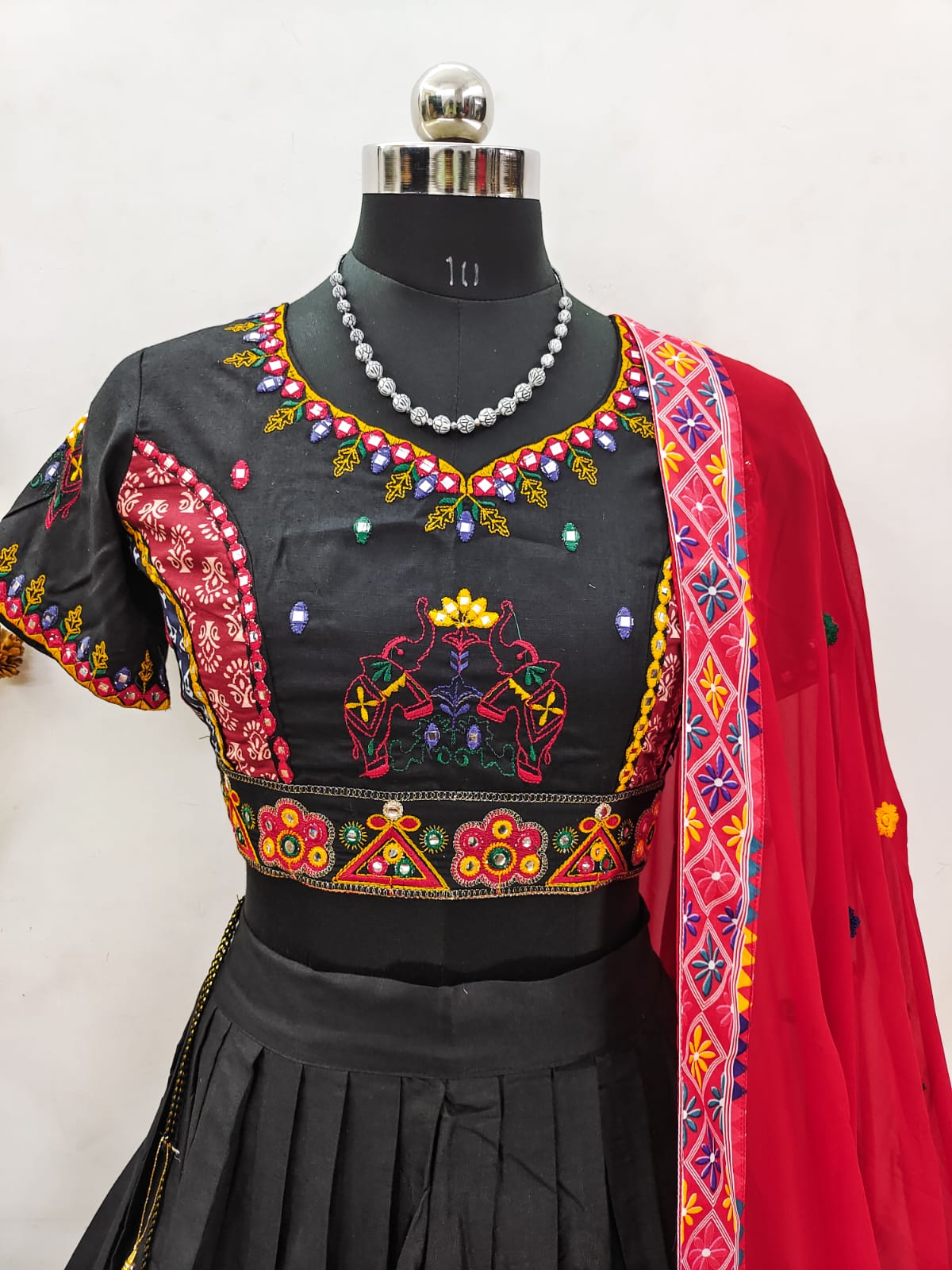 Navratri 2024 Printed Cotton Lehenga Choli Set with Leheriya Dupatta – Celebrate in Vibrant Gujarati Style
