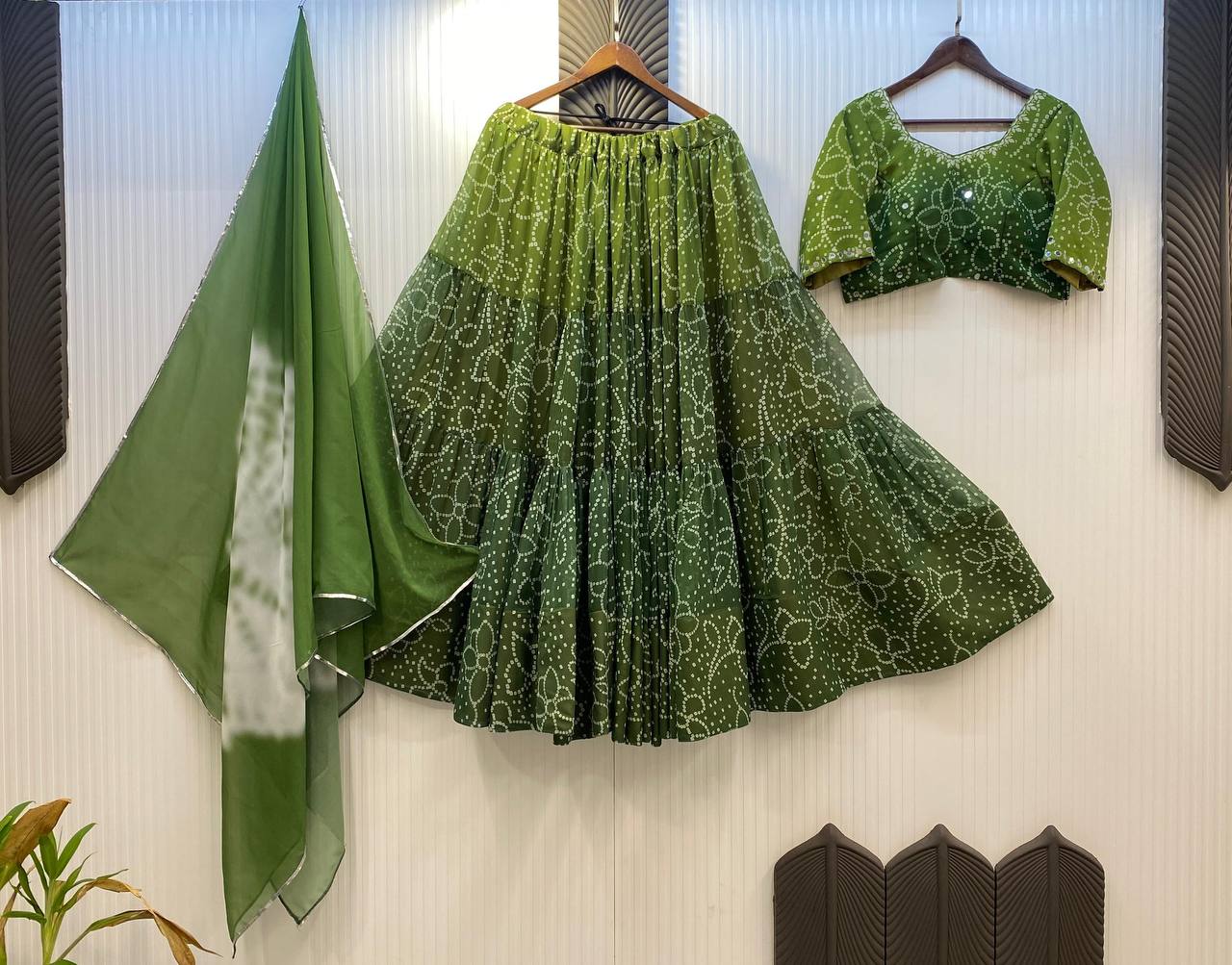 Traditional Navratri Lehenga Choli Set – Mirror Work Design