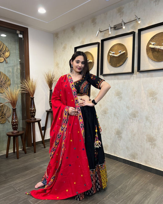 Navratri 2024 Printed Cotton Lehenga Choli Set with Leheriya Dupatta – Celebrate in Vibrant Gujarati Style